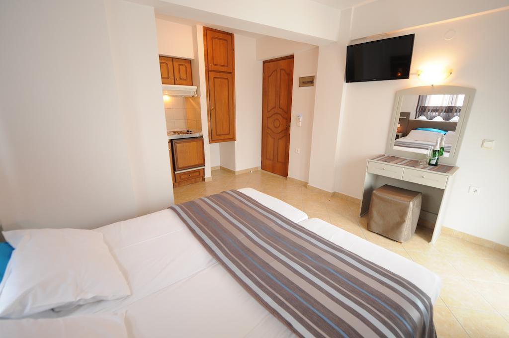 Hotel Asterias Limenaria  Quarto foto